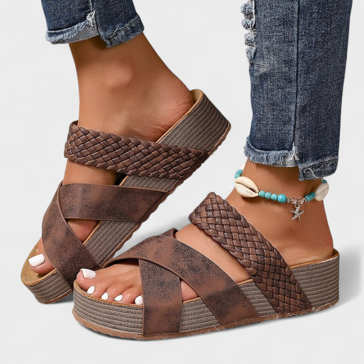 Laura | Leather Supporting Sandals