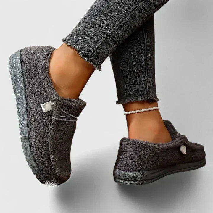 Nia | Supporting Loafers