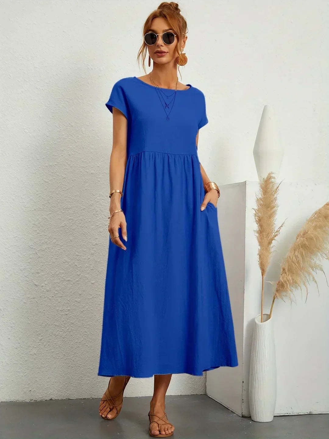 Robe midi Gabriella à l'élégance intemporelle