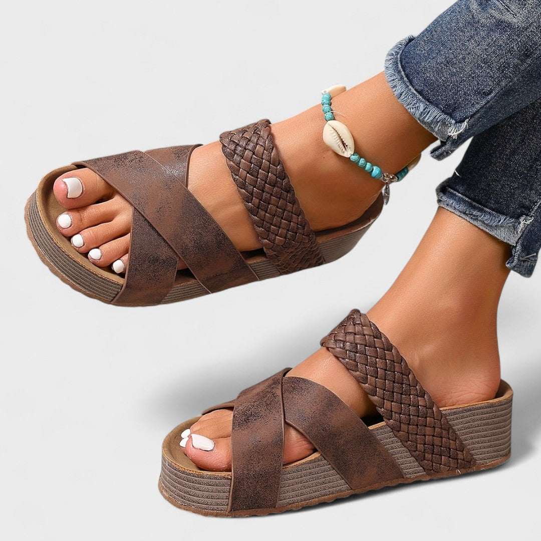 Laura | Leather Supporting Sandals