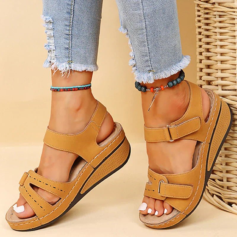 Calyna | Supporting Sandals™ - ByClothique