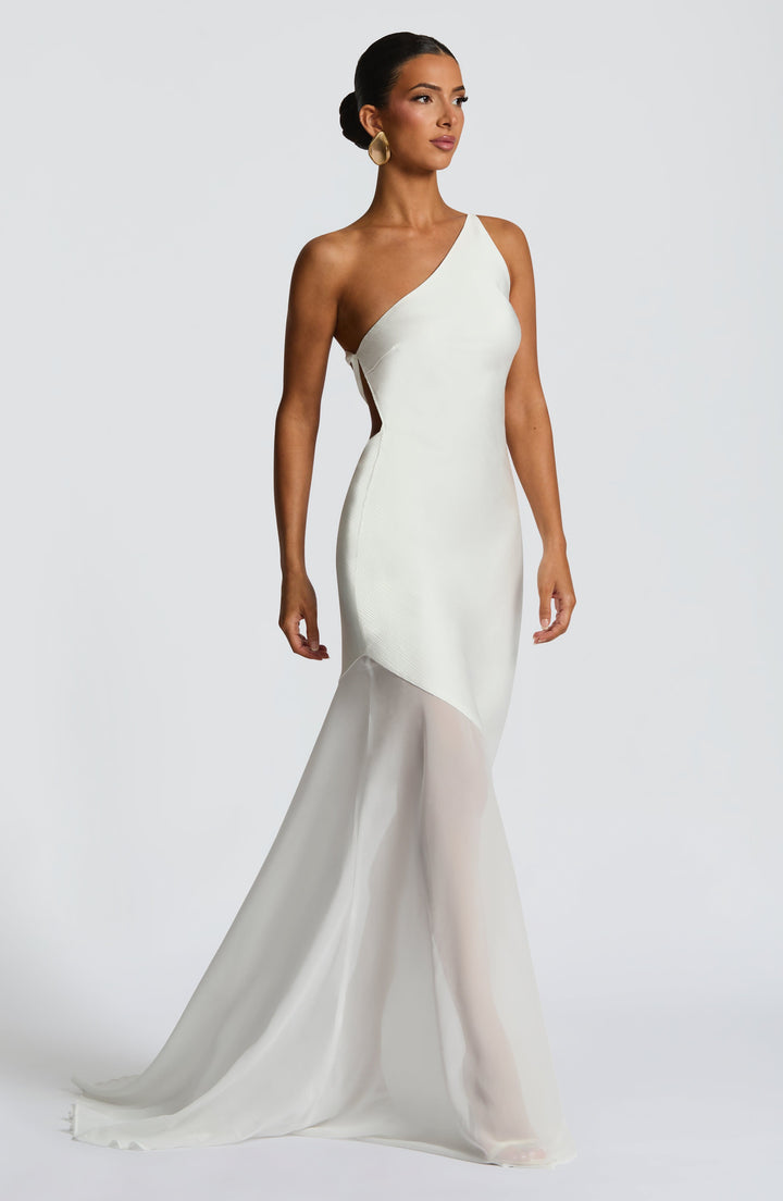 Tycheessa -  One-Shoulder Mesh Gown